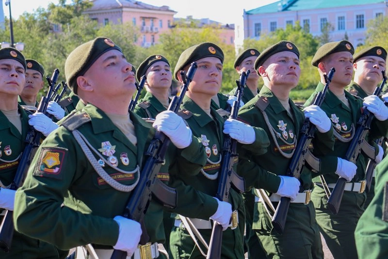 Курсанты 212 ОУЦ на Параде Победы в Чите 3 сентября