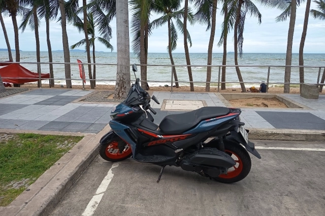 Максим не просто любил мотоциклы — он жил ими.