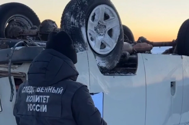 Кадры перевернувшегося автомобиля облетели соцсети.