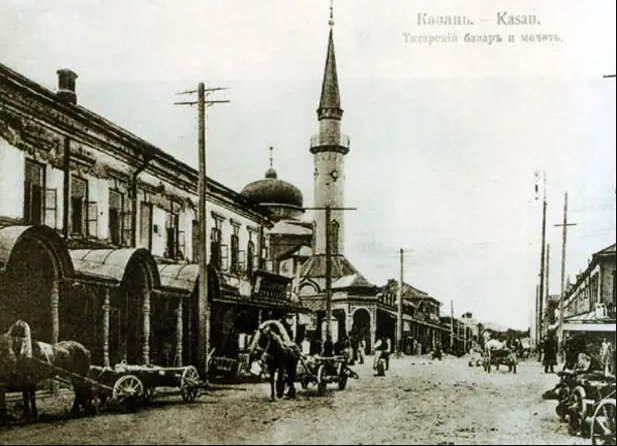 Сенной базар существовал в Старо-Татарской слободе Казани с XVIII в. до начала 1930-х гг.