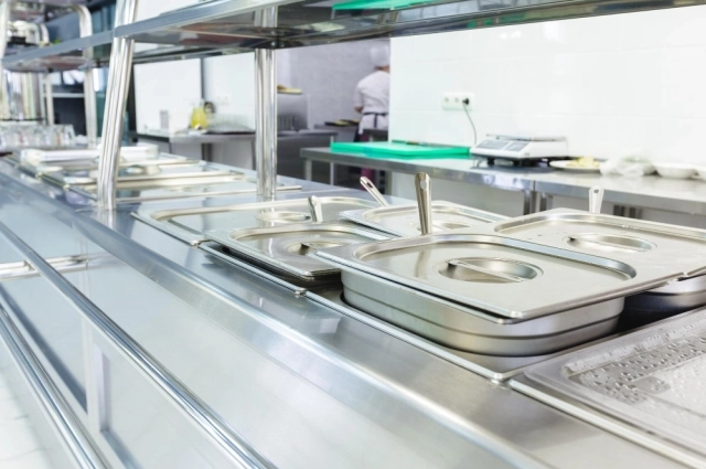 Вся продукция, подлежащая ветеринарному контролю, должна тщательно проверяться.