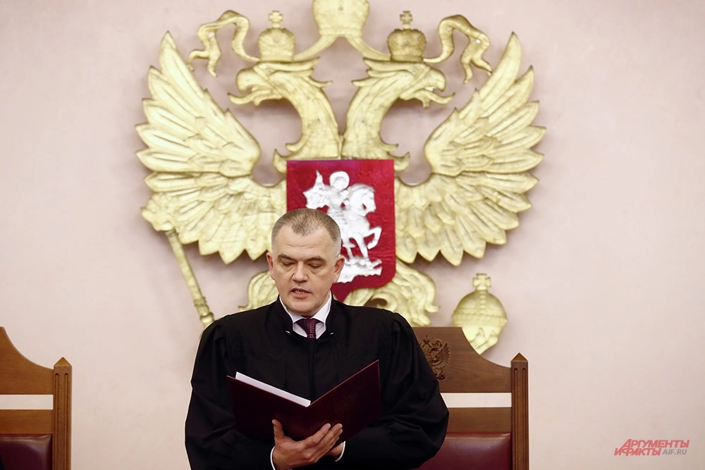 Рассмотрение жалобы по делу о квартире певицы Долиной. 16.12