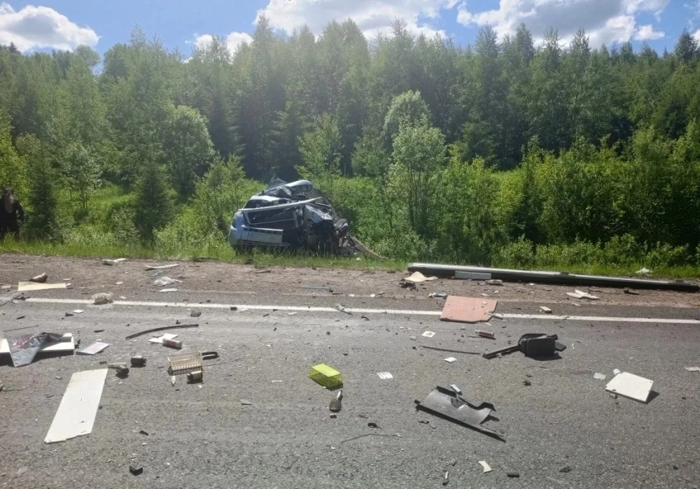 От автомобилей практически ничего не осталось.