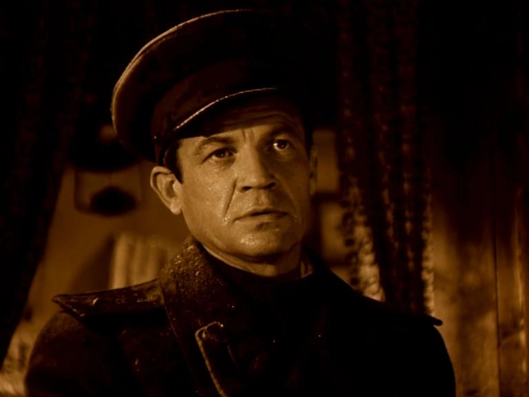 Геннадий Корольков в фильме «Батальоны просят огня», 1985 г.