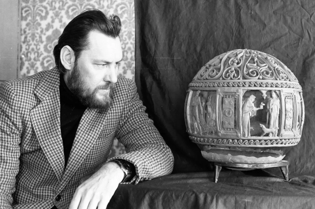 Скульптор Анатолий Скнарин.
