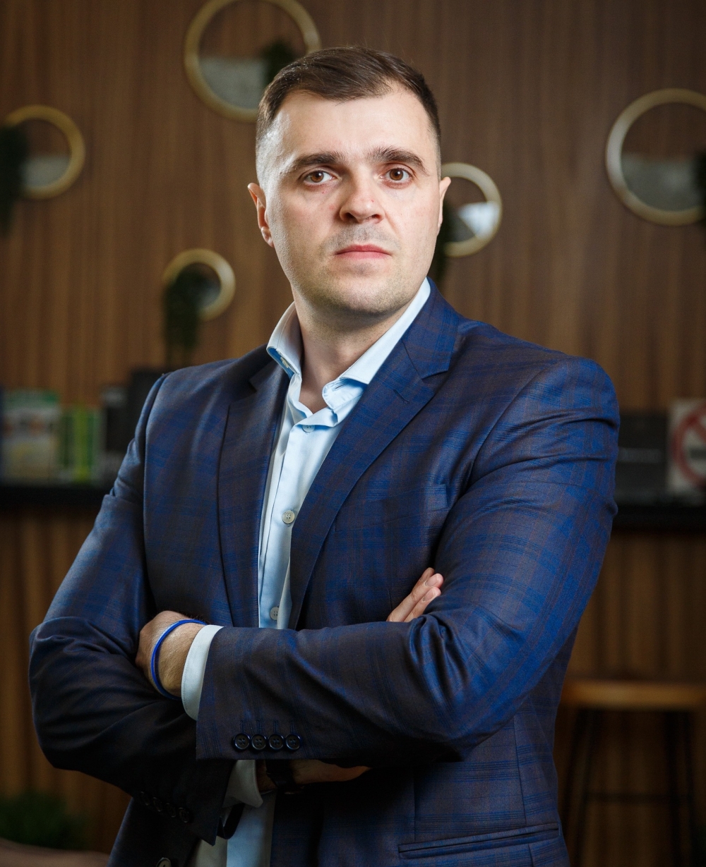 Директор Дальневосточного регионального центра крупной страховой компании Илья Зайцев.