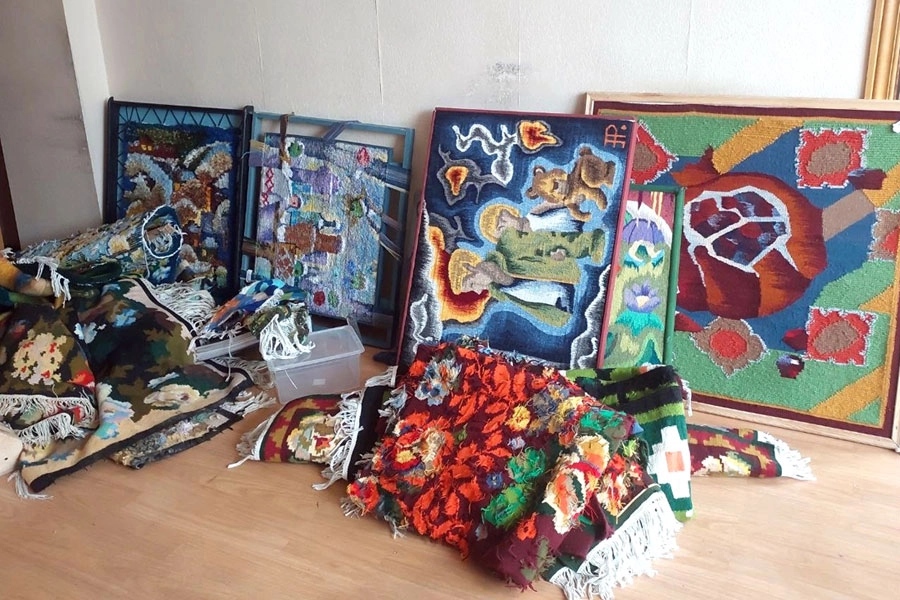 На производство одного изделия уходит несколько месяцев.