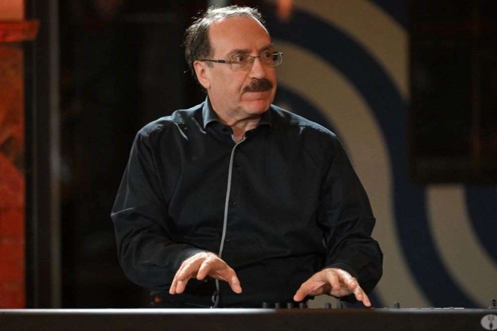 Даниил Крамер.