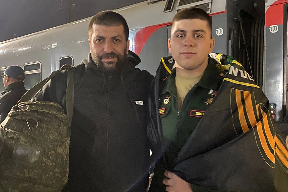 Муж Давид с сыном.