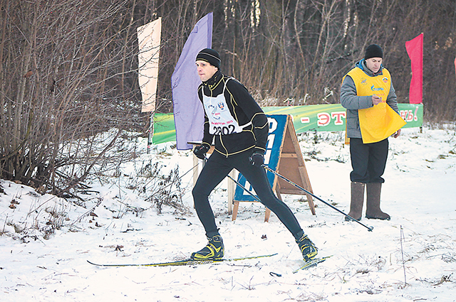 Олег серьёзно занимался лыжами. В 2015 г.стал пятым на чемпионате ВВС.