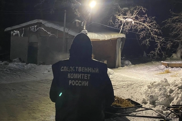 На месте ЧП работают следователи.