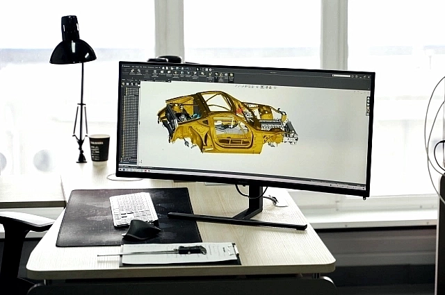 Детали авто проектируют в 3D.