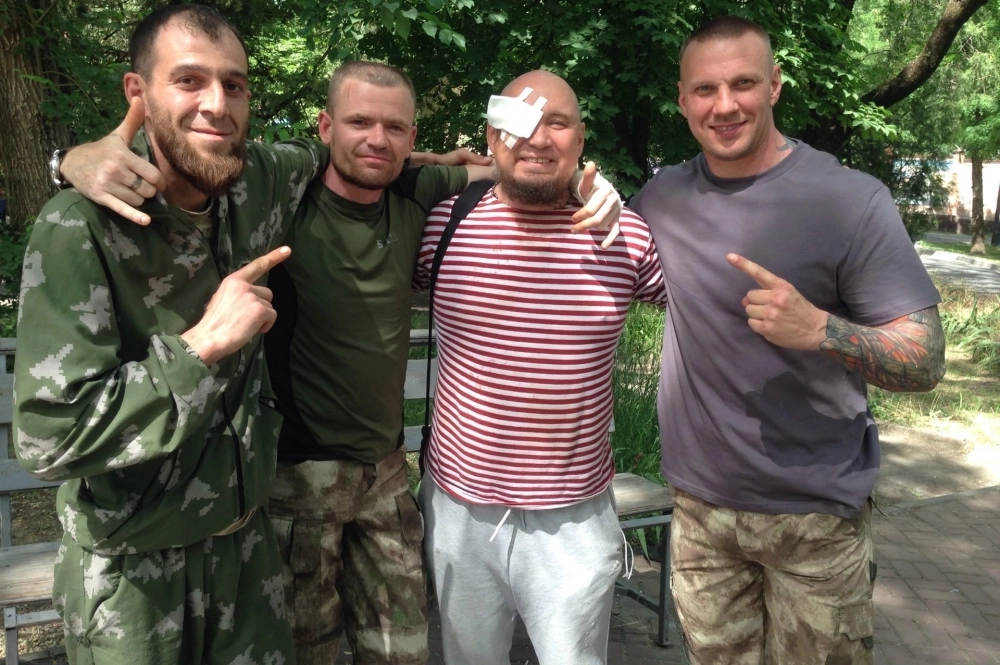 После операции Александр проходил реабилитацию, а потом вернулся к своим.