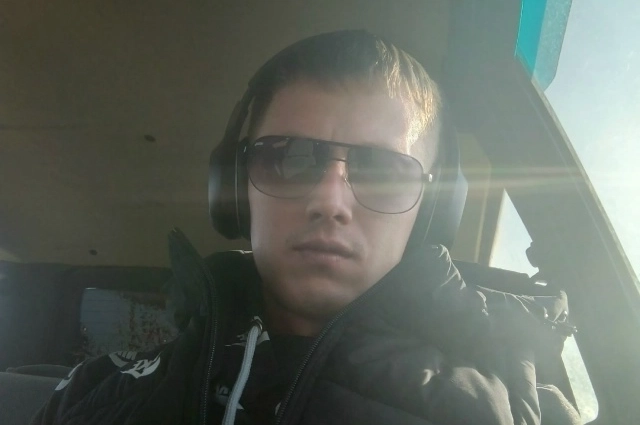 Дома мужчину ждёт сын.