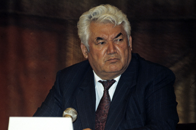 Президент Республики Таджикистан Рахмон Набиевич Набиев на встрече глав государств СНГ.