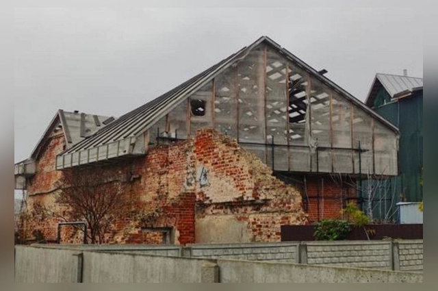 На сегодняшний день дом выглядит так.