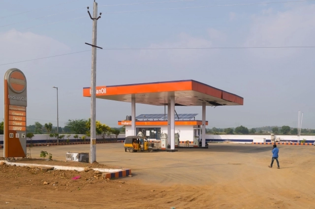 Чтобы Индия отказалась от российского сырья, США отменили введённые ранее пошлины в 25% на импорт товаров из Индии.