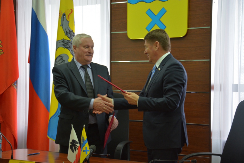 Оренбургский и Орский горсоветы подписали соглашение о сотрудничестве.