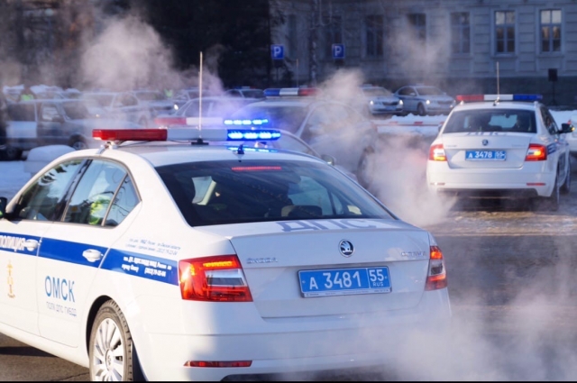 За помощью - в полицию. За помощью - в полицию.