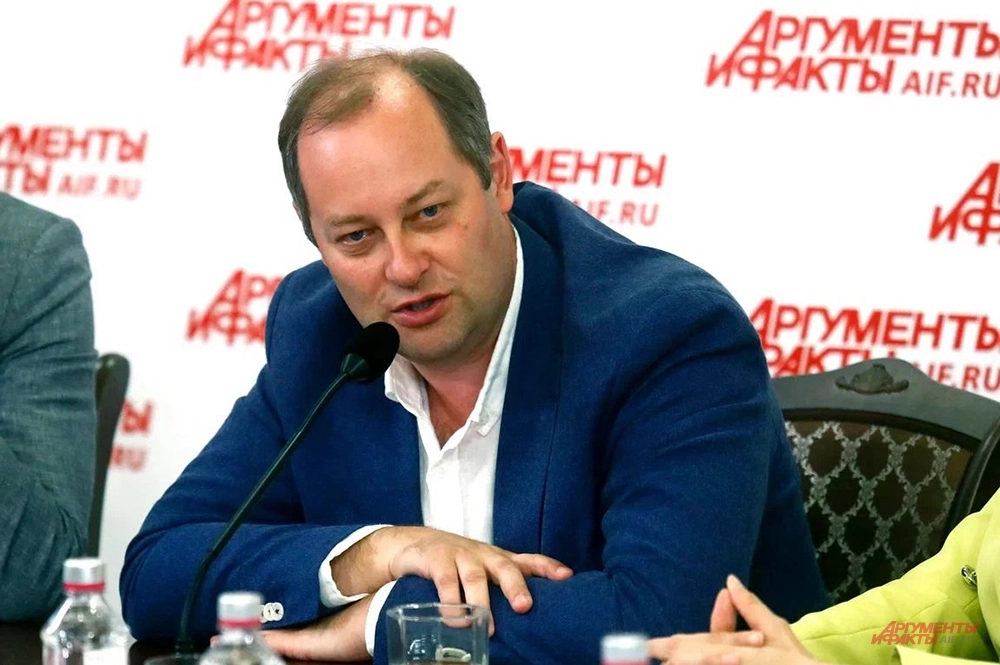 Антон Назаров.