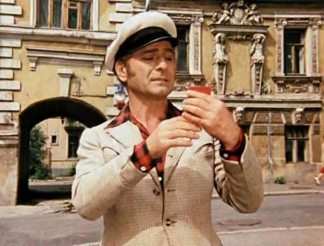 Арчил Гомиашвили в роли Остапа Бендера.