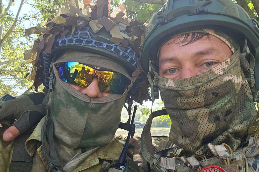 «Миф» с боевым другом «Челябинском».