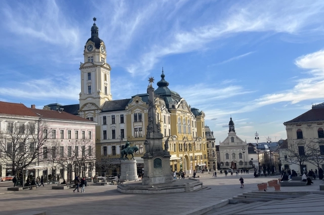 Во время своего обучения Полина активно путешествовала по Европе, часто в одиночку.