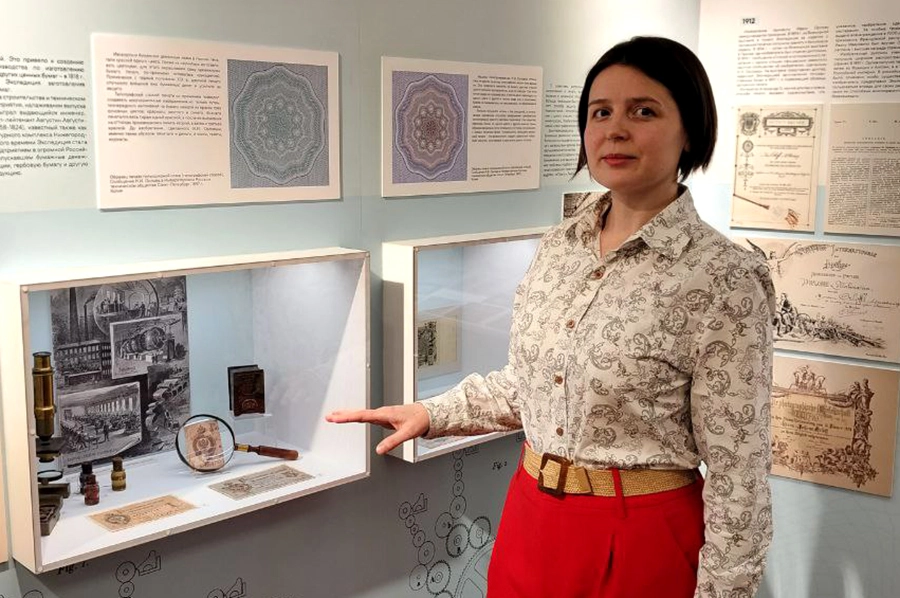 Купюры до и после изобретения «орловского раската» сильно отличаются друг от друга. 