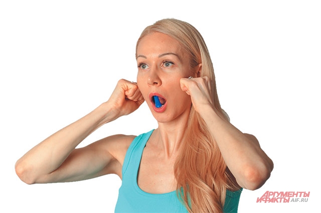 Упражнения для тренировки мышц губ