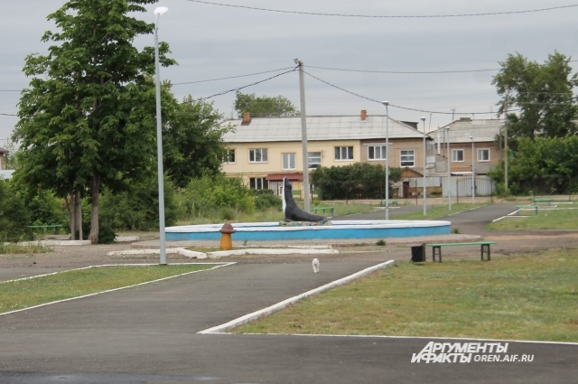 В парке Горняков в Соль-Илецке никак не закончатся работы.