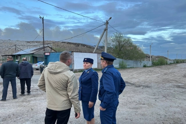 Прокуратура нашла нарушения, которые повлекли возгорание на полигоне.