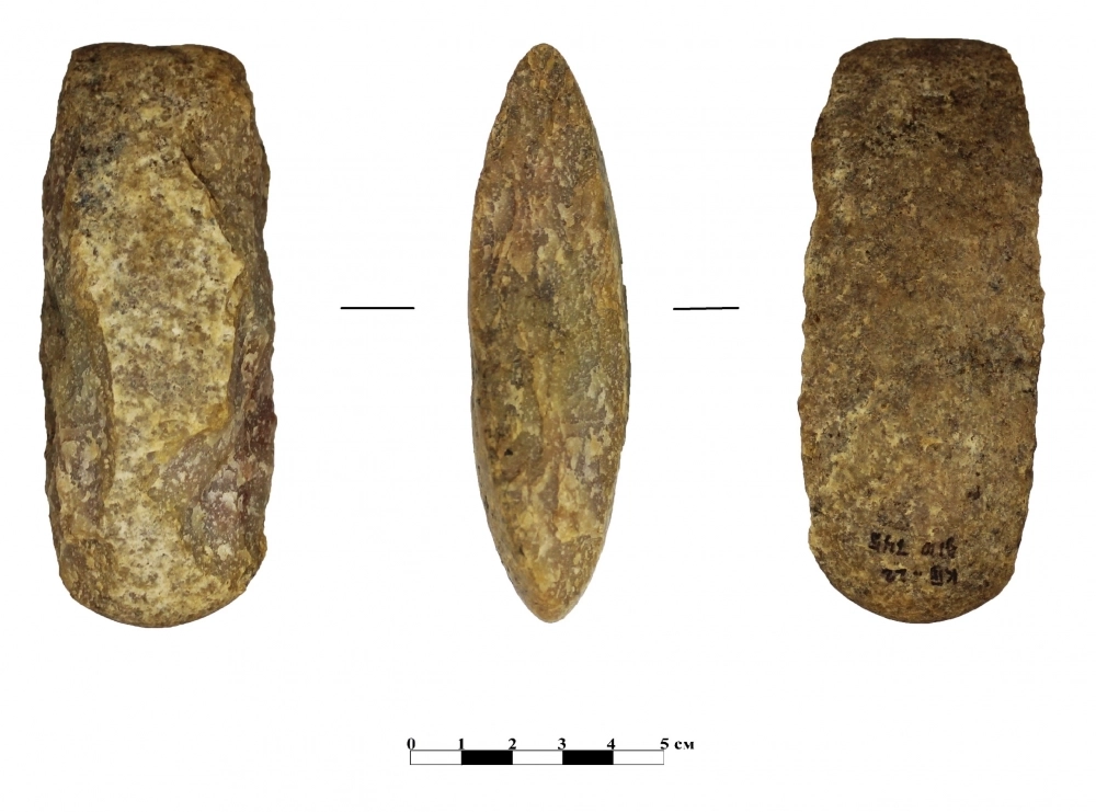 Главный интерес Косы III — её каменный инвентарь.