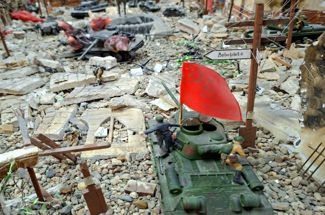 Музей «Хроника Великой Отечественной войны в миниатюре» в школе №64 Казани. Битва за Берлин. 