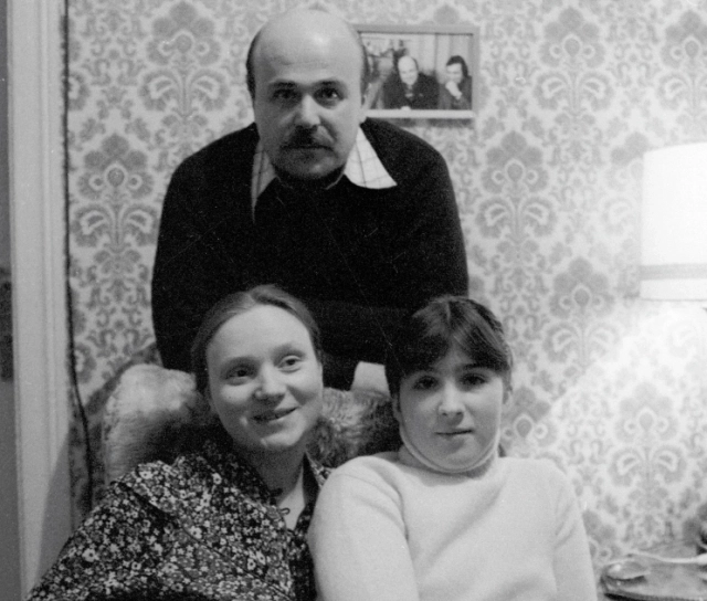 Александр Калягин с Евгенией Глушенко и дочерью Ксенией, 1982 г.
