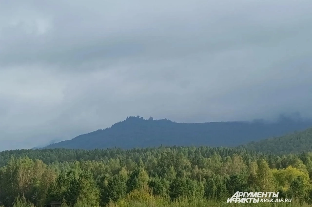 Скалы Кутурчинского Белогорья.