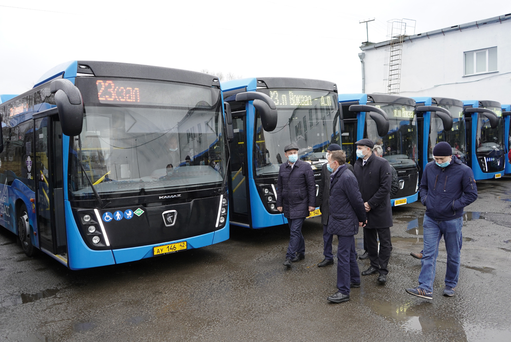 Новые кемеровские автобусы марки «КамАЗ».