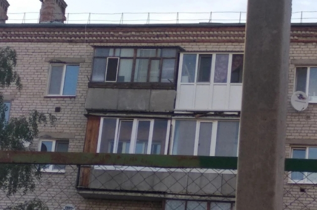 Ксения предполагает, что стреляли с этих балконов.