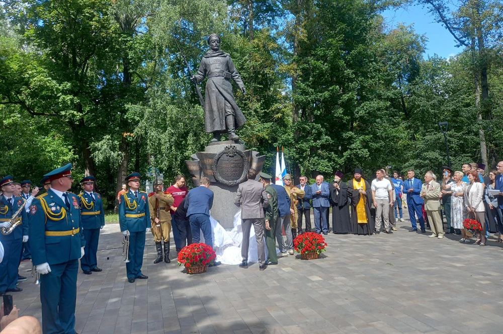 Открытие памятника нижегородцам героям Первой мировой.