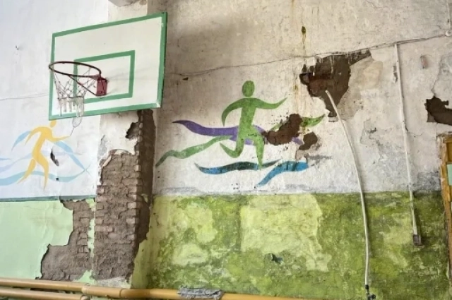 Спортзал на момент обрушения не использовался.