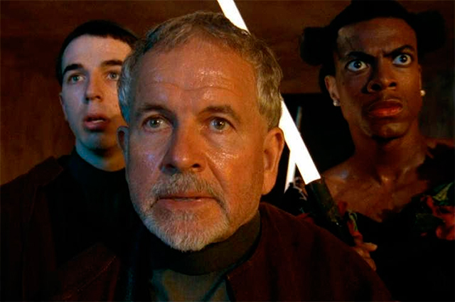 Иэн Холм в фильме «Пятый элемент», 1997 год.