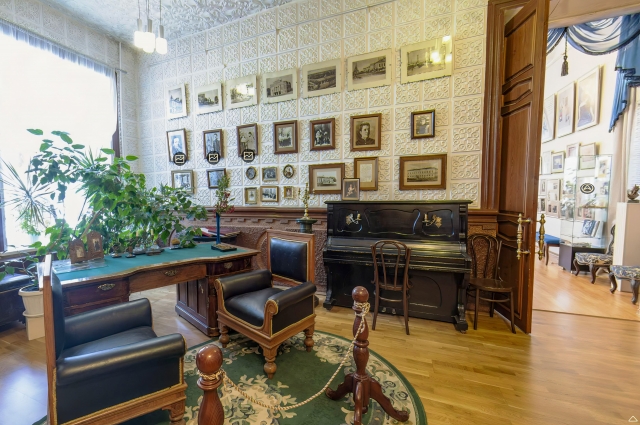 В администрации Дягилевскую гимназию заверяют, что музей имени Дягилева из-за переселения детей в корпус, где он расположен, не пострадает