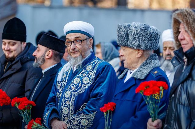 В Екатеринбурге проходят мероприятия в честь 80-летия Сталинградской битвы