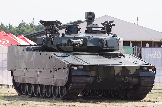 БМП CV90.