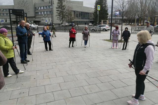 Волонтеры ВИЗ-Стали дали старт марафону помощи ветеранам «На крыльях добра»