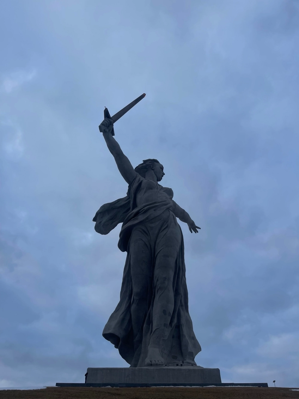 Те, кто хоть раз увидел величественный монумент, уже никогда не смогут его забыть.