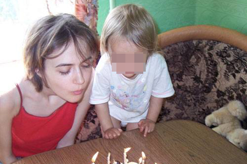 Антонина Мартынова и её дочь 16 лет назад