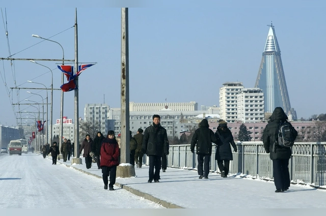 Опытные туристы хотят взглянуть на Северную Корею в ее привычном виде.