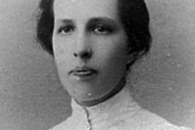 Первое, неудачное покушение на Чухнина, провела эсерка Екатерина Измайлович.