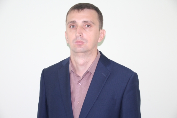 начальника отдела муниципальной службы и кадровой работы администрации Сергей Каверин.