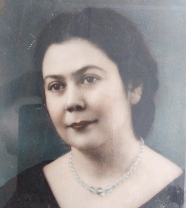 После войны Галина Михайловна стала учителем истории, директором школы № 26,  создала в школе клуб следопытов, два музея. 
